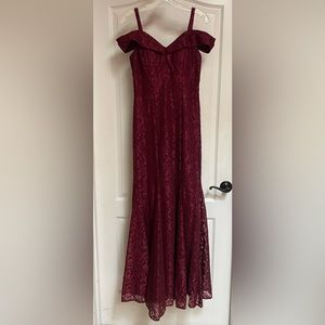 R&M Richards long dress in Merlot size 4. Worn once